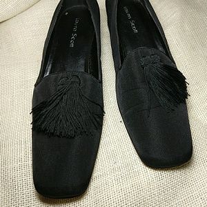 Laura scott square toe black tassel flats